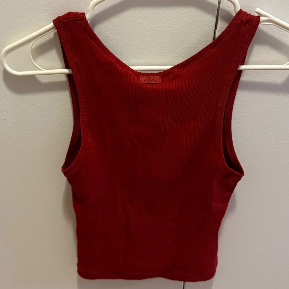 NWT SKIMS Cotton Rib Tank – Limited Edition “Brick” (M), R $38 – Sold Out Online - Picture 5 of 5